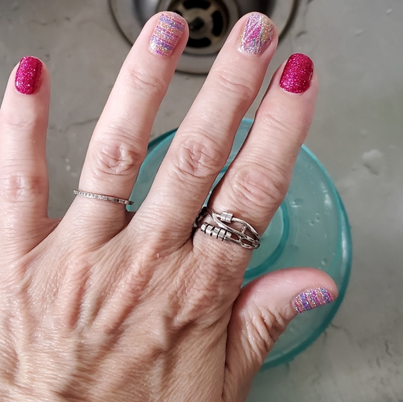 Dry Nail Polish Strips & Gel Wraps (No UV Light Required) - Picture 4 of 14